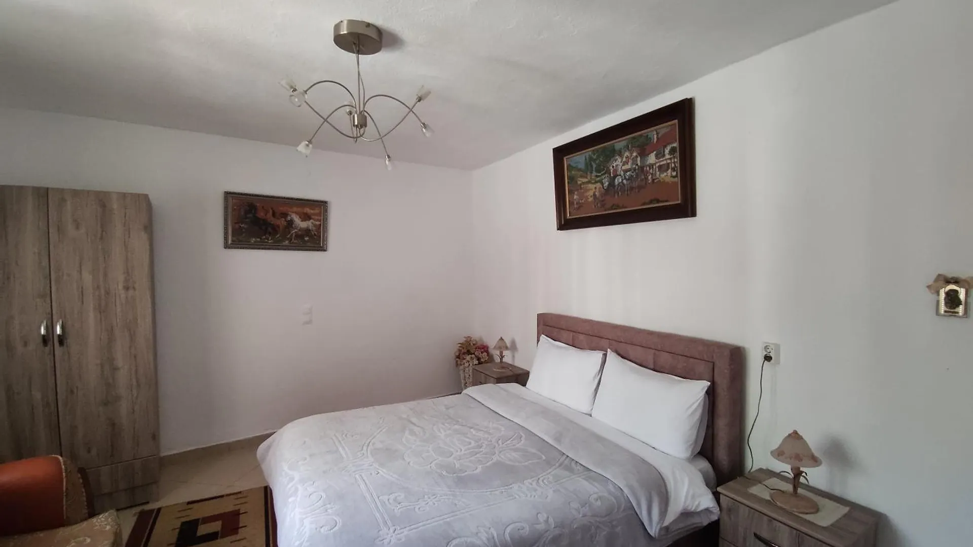 Cozy Room In The Old Town Gjirokaster
