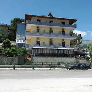 Hotel Qiqi, Gjirokastër